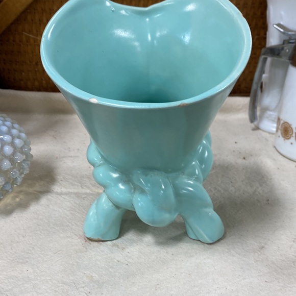 HEAGER CORNUCOPIA POTTERY - Picture 2 of 5